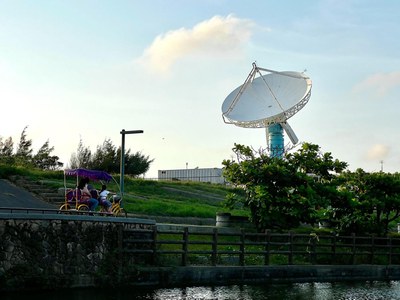 NCAR SPoI radar,operated by the National Center for Atmospheric Research's Earth Observing Laboratory, was shipped from Boulder, CO and set up on the boast of the estern shore of Taiwan for PRECIP
